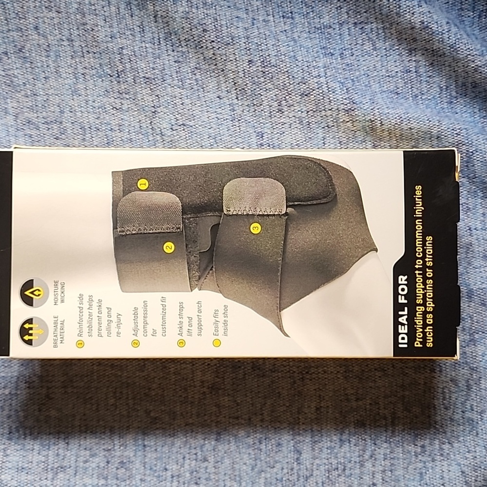 NWT Futuro Ankle Stabilizer Adjustable Size in Black - Picture 3 of 10